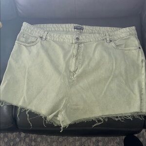 PrettyLittleThing Light Green Jean Shorts